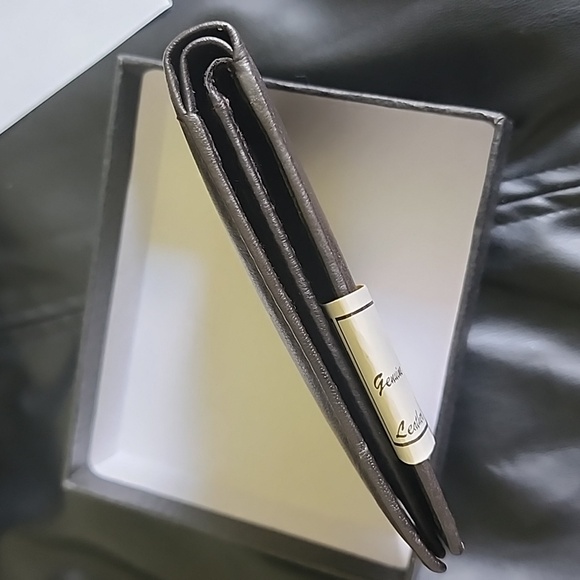 NIB Mens BI-FOLD Wallet-Brown - Picture 5 of 8